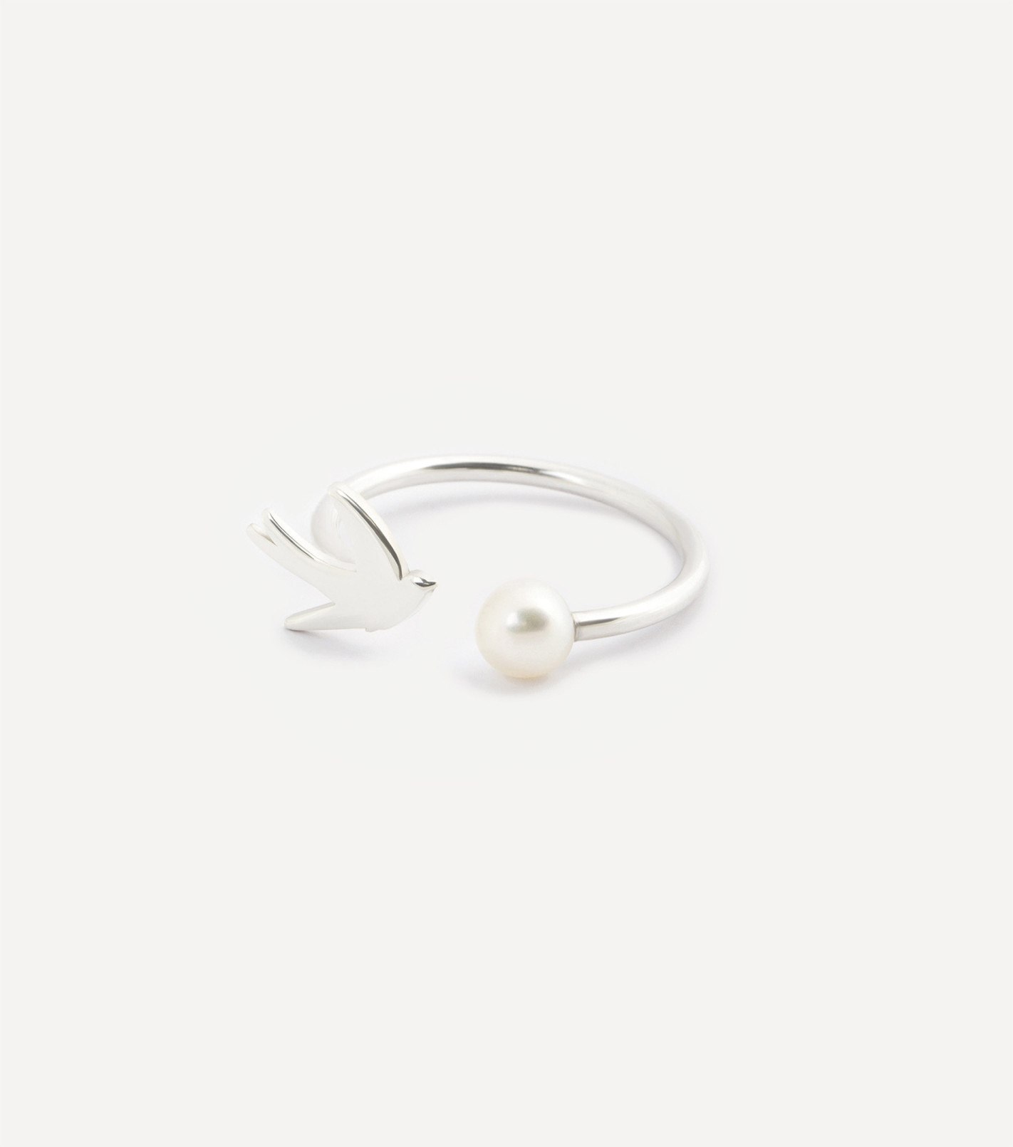 Be Sensual Pearl Ring in Silver